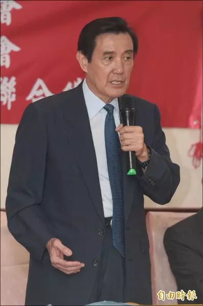 支持馬英九 郭台銘質押850張鴻海股票