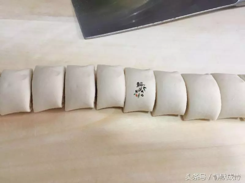 這樣蒸花捲,又快又好吃,再也不用等幾小時,照著做零失敗! - 美食筆記