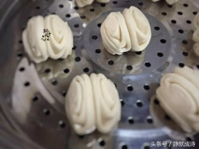 這樣蒸花捲,又快又好吃,再也不用等幾小時,照著做零失敗! - 美食筆記