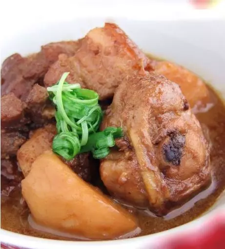 東南亞風味▂▃▄▅ 娘惹豆醬燜雞 ▅▄▃▂ 整鍋飯都不夠吃!