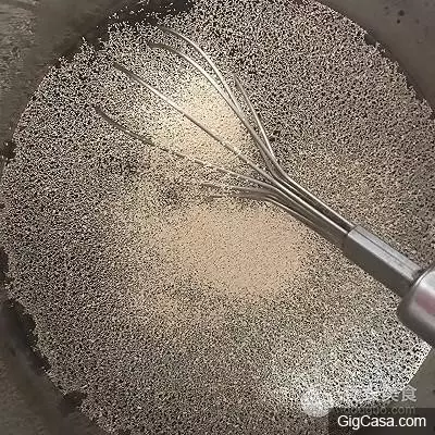 只需要攪拌均,就可以做出鬆軟的【馬來糕】啦!!