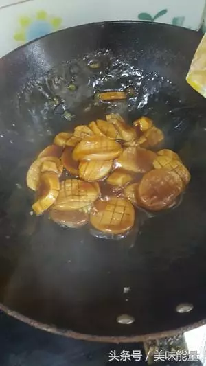 蚝油杏鮑菇—萬能的蚝油加美味的杏鮑菇,口感滑嫩,比肉還好吃