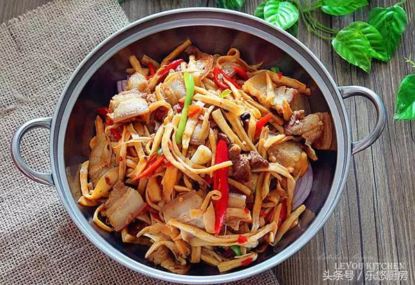 杏鮑菇的10種吃法,每一種都很下飯,口感比肉還好
