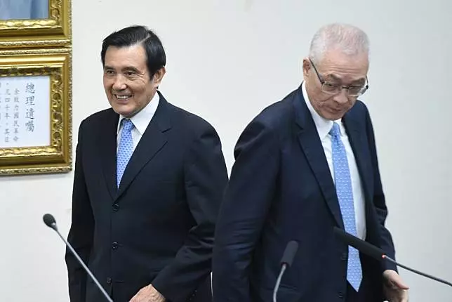 馬英九赴中常會報告喊冤 稱三中案交易「沒一毛錢進我口袋」
