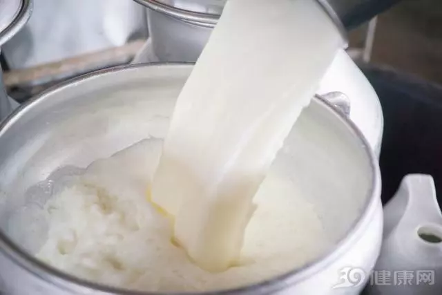 豆漿和牛奶,到底哪一種更營養?答案出人意料