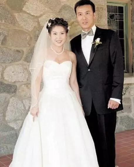 李婉華攜鍾嘉欣為《再創世紀》客串,兩代女神一同演出引期待