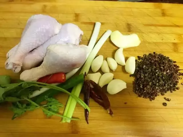 這道菜是我家餐桌上的保留菜品,每周做1次每次光碟,雷打不動