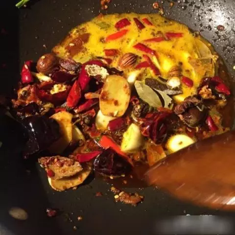 這道菜是我家餐桌上最熟悉的菜品,秋冬季進補,出現頻率也最高了