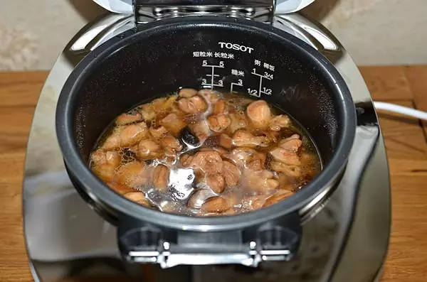 適合上班族的快手午飯,有飯有菜有肉,簡單幾步就能學會