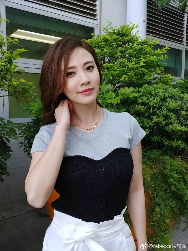 【10位TVB女藝人素顏照大PK!】素顏女神李佳芯竟然排在第二!排在第一的是「她」!