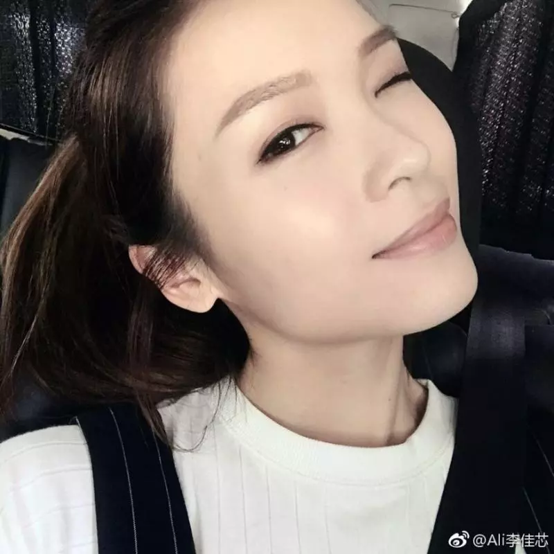 【10位TVB女藝人素顏照大PK!】素顏女神李佳芯竟然排在第二!排在第一的是「她」!