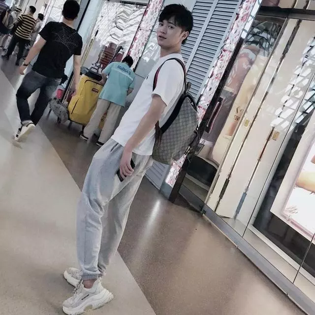王者榮耀:李白新皮膚敲定!風格大突破!觸手劍仙卻最愛這款!