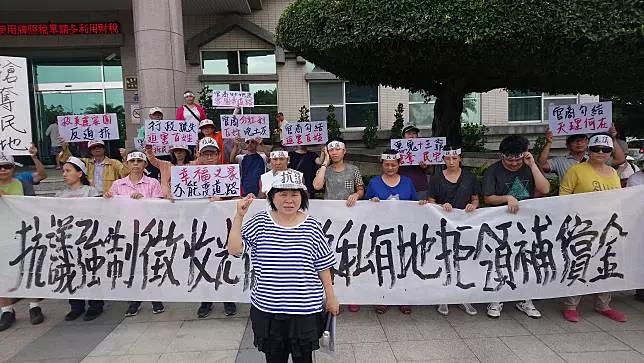 【咬警事件全整理】蔣月惠從噓聲到掌聲 幫「羅騰園」撐起一片天