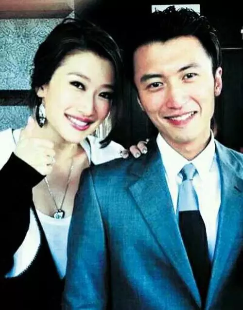 沒見過的合照:謝霆鋒竟然艷壓了所有人,林峰這變化也太大了吧!