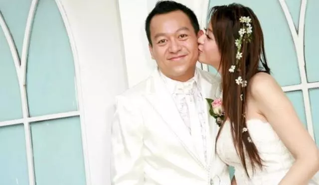 她25歲嫁入豪門,地位似保姆,5年生3女成富商的生子機器