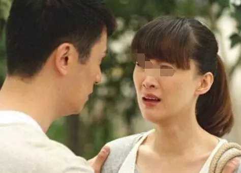 老公和我回老家,吃飯時公公的一句話,老公把飯碗摔了