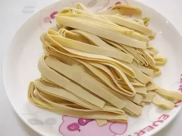 這三種菜一起炒,簡直好吃到沒話說,非常鮮,還軟化血管保護心髒!