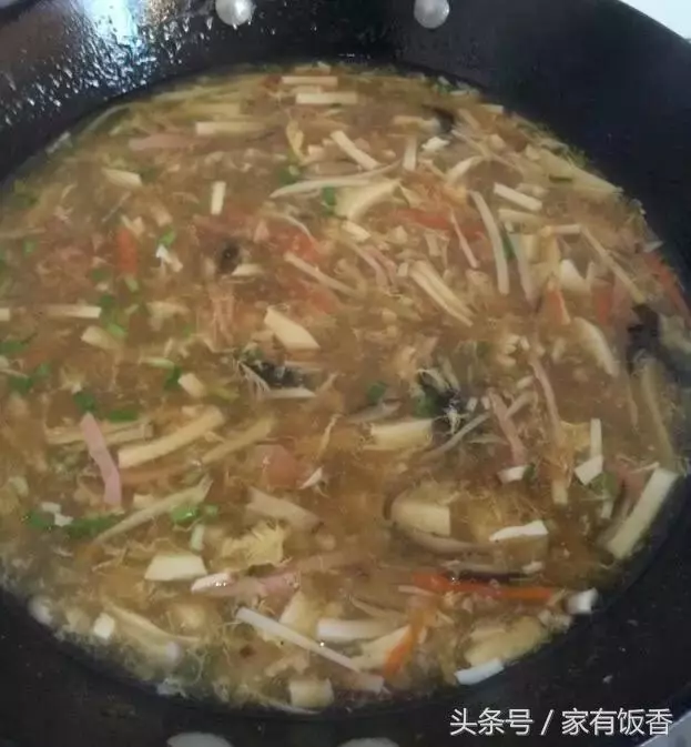最愛喝酸辣湯,早起燒一鍋酸辣湯,一次能喝2大碗