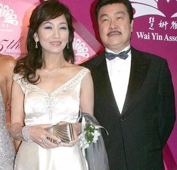 林鳳嬌老了,趙雅芝老了,林青霞老了,唯有她把62歲活成了32歲!