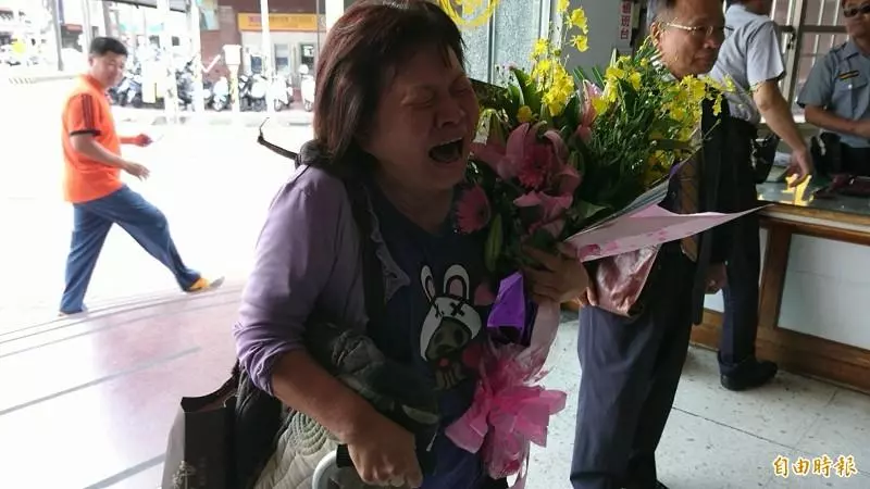 蔣月惠咬警嚎哭爆紅 33250元通告費一毛不拿捐公益