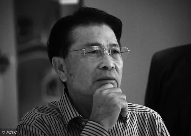 兒媳為家裡添兩個孫子,高興之時給她一套房,半個月後我人財兩空