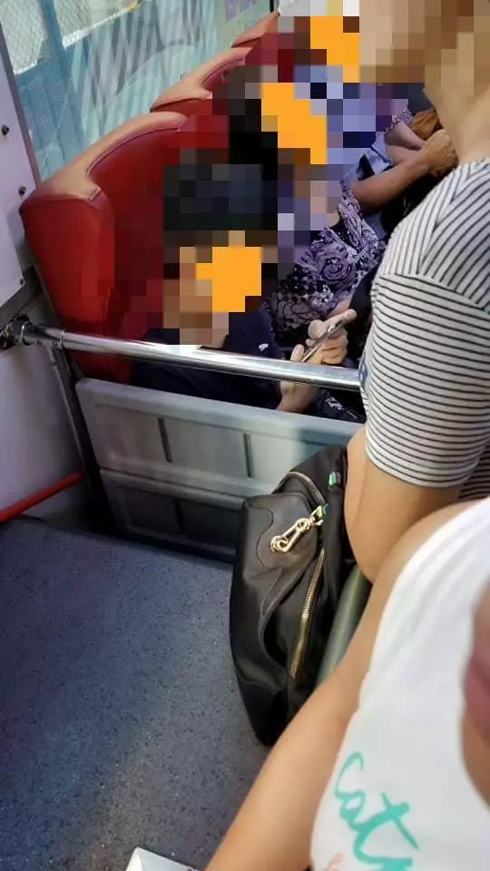 司機廣播讓座沒人理 媽拉小孩撞36周孕婦搶博愛座