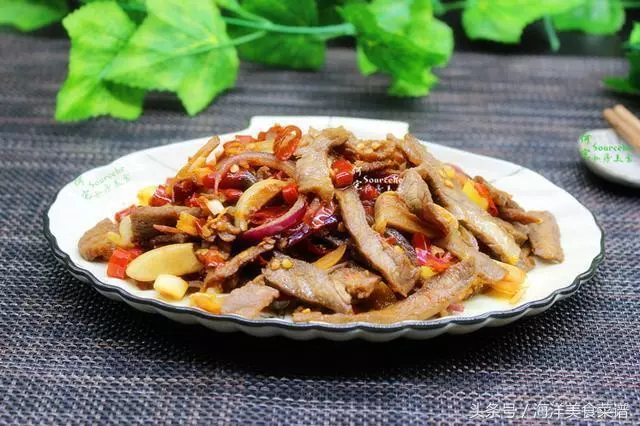 精選菜譜18道,款款清香,道道入味,保你吃一次就想吃第二次