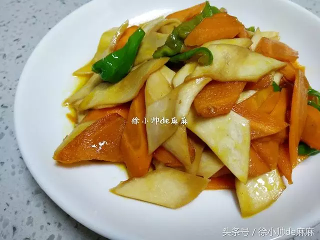 這10道菜沒放肉,就幾樣蔬菜一起炒,開胃又下飯,最適合天熱吃