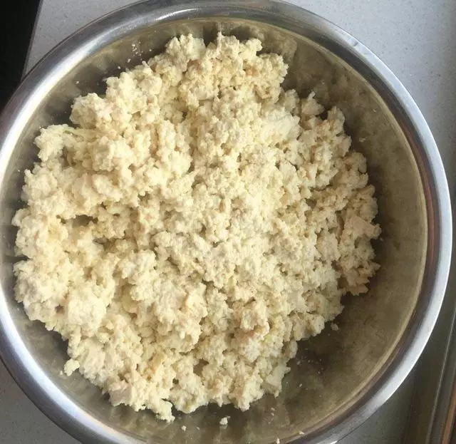 教你一個炸丸子新做法,一學就會,又酥又脆超好吃,炸兩遍是關鍵