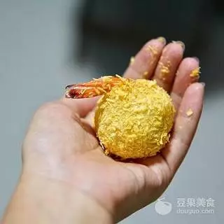 馬鈴薯蝦球的做法大公開!!好吃又好看,大人小孩都愛吃,一上桌馬上清光!