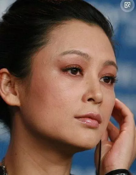 高清鏡頭下的女星,楊冪暴露缺陷,熱巴老十歲,最驚艷的是關曉彤