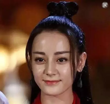 高清鏡頭下的女星,楊冪暴露缺陷,熱巴老十歲,最驚艷的是關曉彤