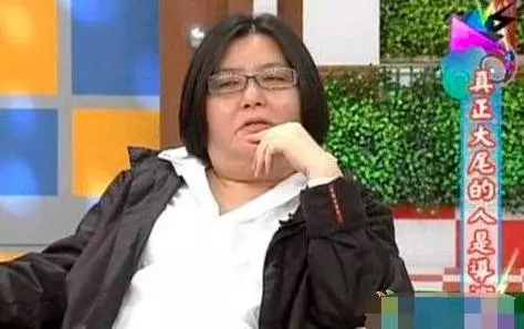 她17歲拍片29歲自殺,與「乾爹」戀愛糾纏不休,還被曝在家中養鬼!
