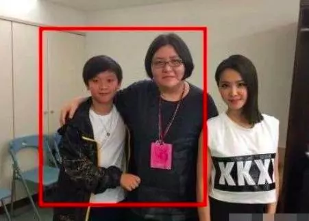她17歲拍片29歲自殺,與「乾爹」戀愛糾纏不休,還被曝在家中養鬼!