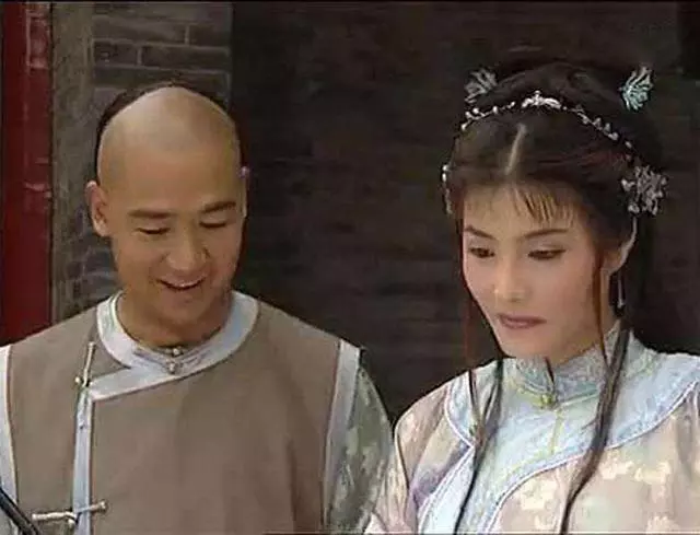 曾經紅極一時女打星,息影后變網紅臉,今被前男友折磨患抑鬱症!