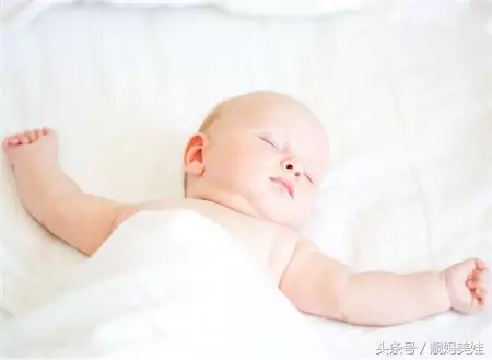 你的孩子太鬧了,我只是讓他吸我的奶哄他睡覺而已,難道我有錯?