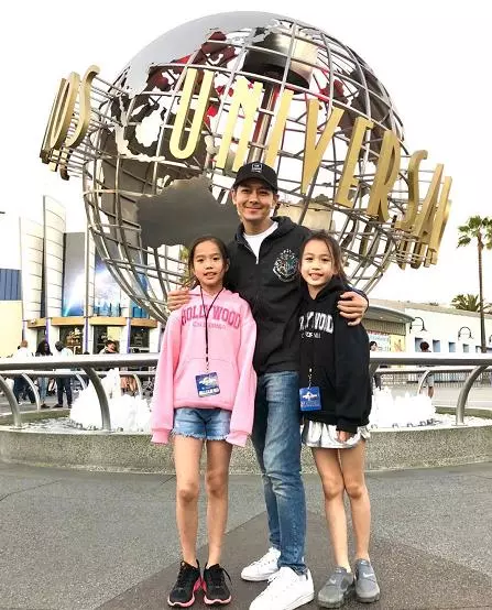 林志穎老婆曬化妝檯,鏡子裡的她成了亮點,網友:懷了4個月了?