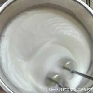 輕芝士蛋糕的做法,輕芝士蛋糕怎麼做好吃,輕芝士蛋糕的家常做法