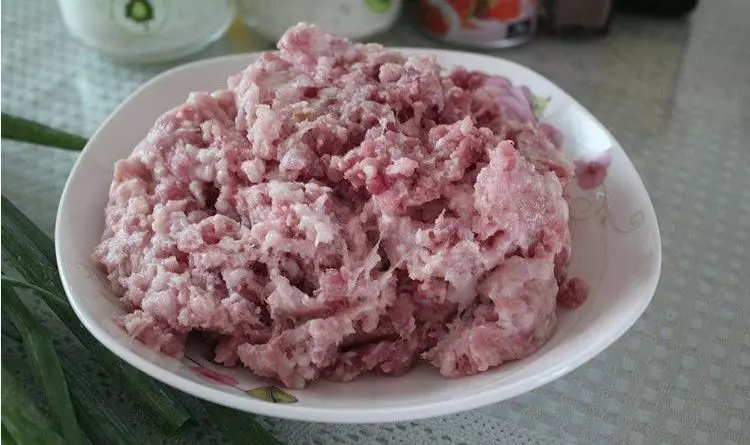 豬肉丸學會這樣做,好吃到停不下嘴,太誘人了,大人小孩都愛吃!