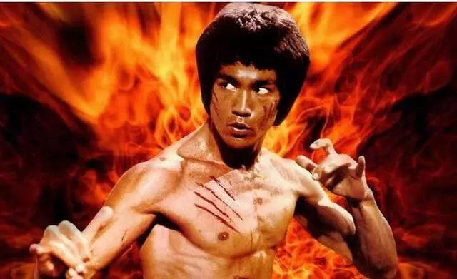 李小龍73歲妻子近照曝光,年輕的像50歲,女兒顏值讓人驚豔不已
