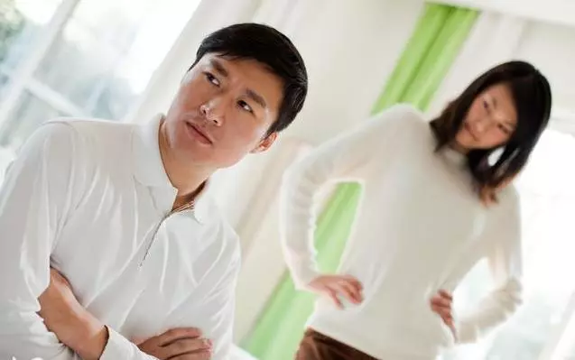 婚內你和婆婆對我拳打腳踢,如今她癱瘓,憑什麼要我復婚照顧她?