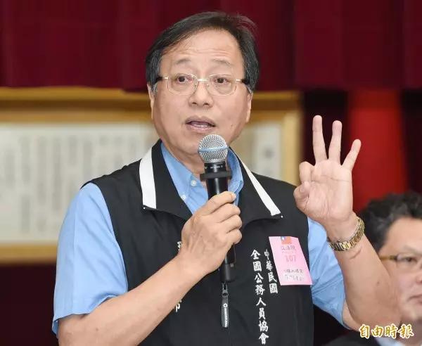 「小屁孩不識蔣介石」為何潑漆?李來希:銅像會咬人?