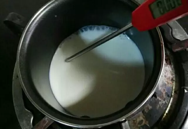 蛋糕別再出去買,用蒸鍋做蛋糕,鬆軟膨發,口感綿潤,好吃不上火