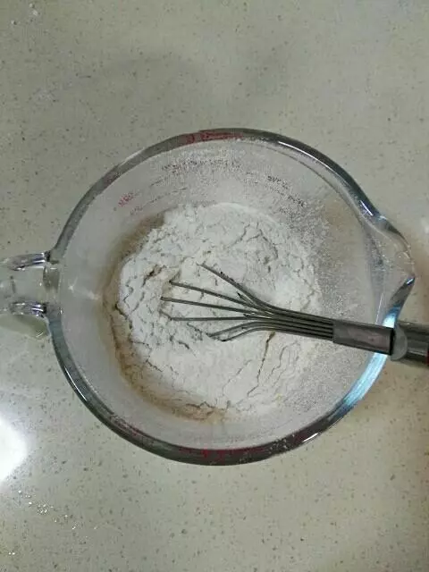 蛋糕別再出去買,用蒸鍋做蛋糕,鬆軟膨發,口感綿潤,好吃不上火