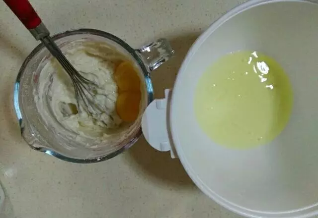 蛋糕別再出去買,用蒸鍋做蛋糕,鬆軟膨發,口感綿潤,好吃不上火