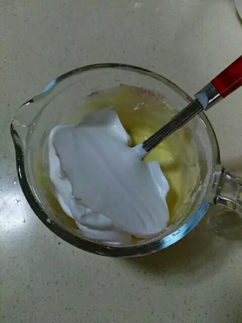 蛋糕別再出去買,用蒸鍋做蛋糕,鬆軟膨發,口感綿潤,好吃不上火