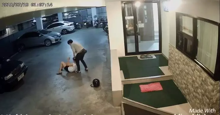 【全程被CCTV拍下!】女子被7年男友暴打,曾求救但沒人敢出手相救!
