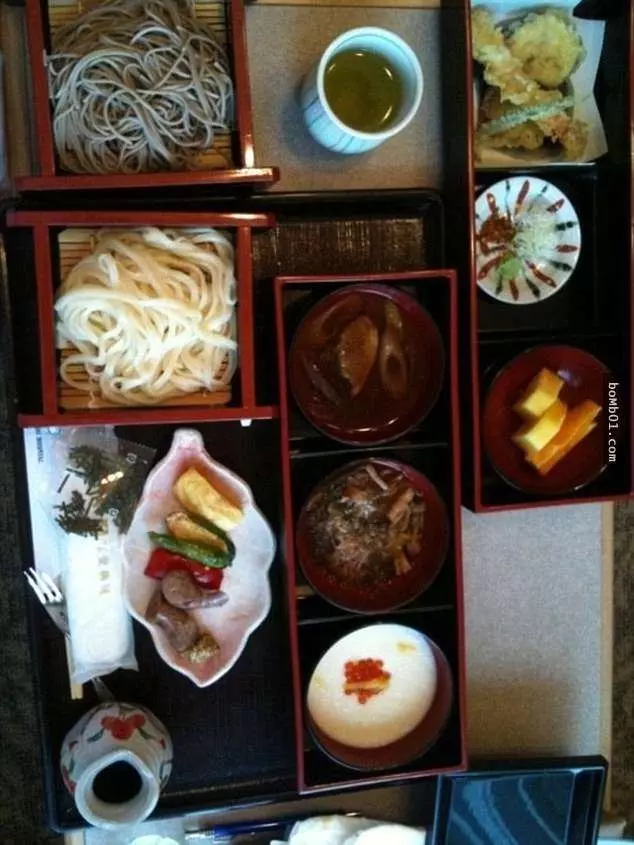 世界各地醫院的食物到底是什麼樣?看完後你也許會考慮住進醫院。