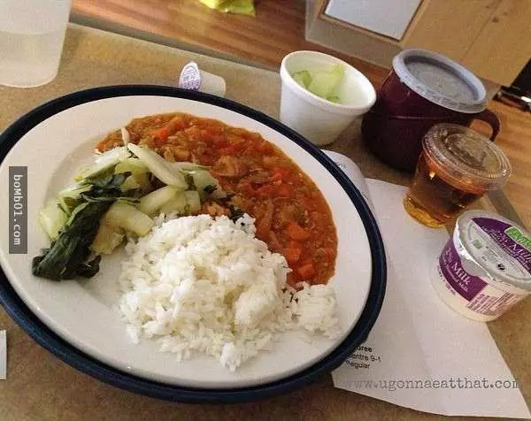 世界各地醫院的食物到底是什麼樣?看完後你也許會考慮住進醫院。