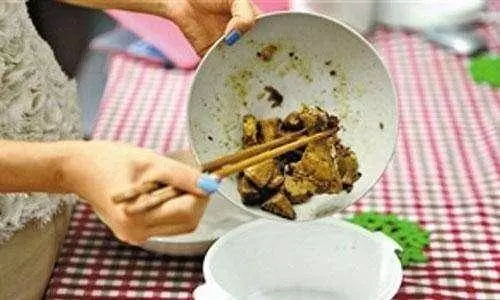 原來蔬菜放冰箱裡也會腐爛?你常犯的這6個做法,都會讓冰箱裡滋生細菌 -
